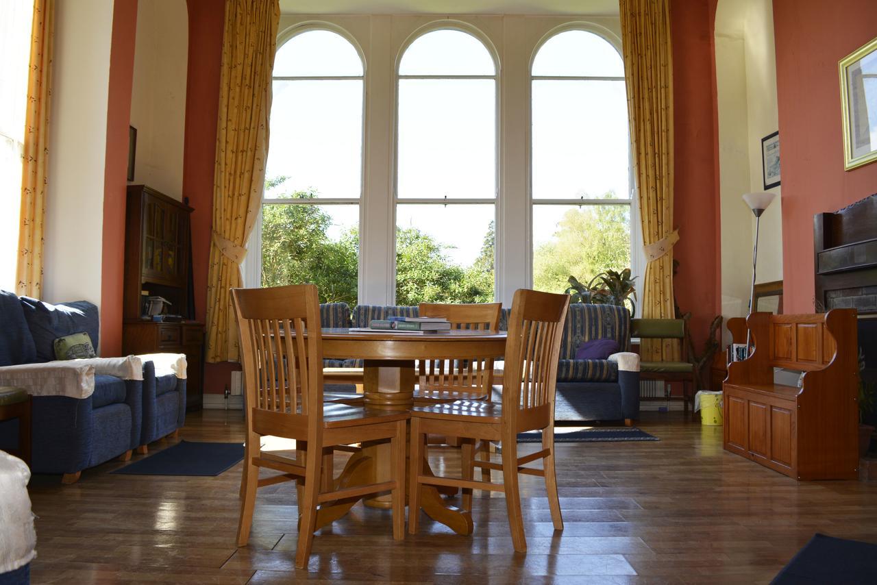 Killarney International Hostel ภายนอก รูปภาพ